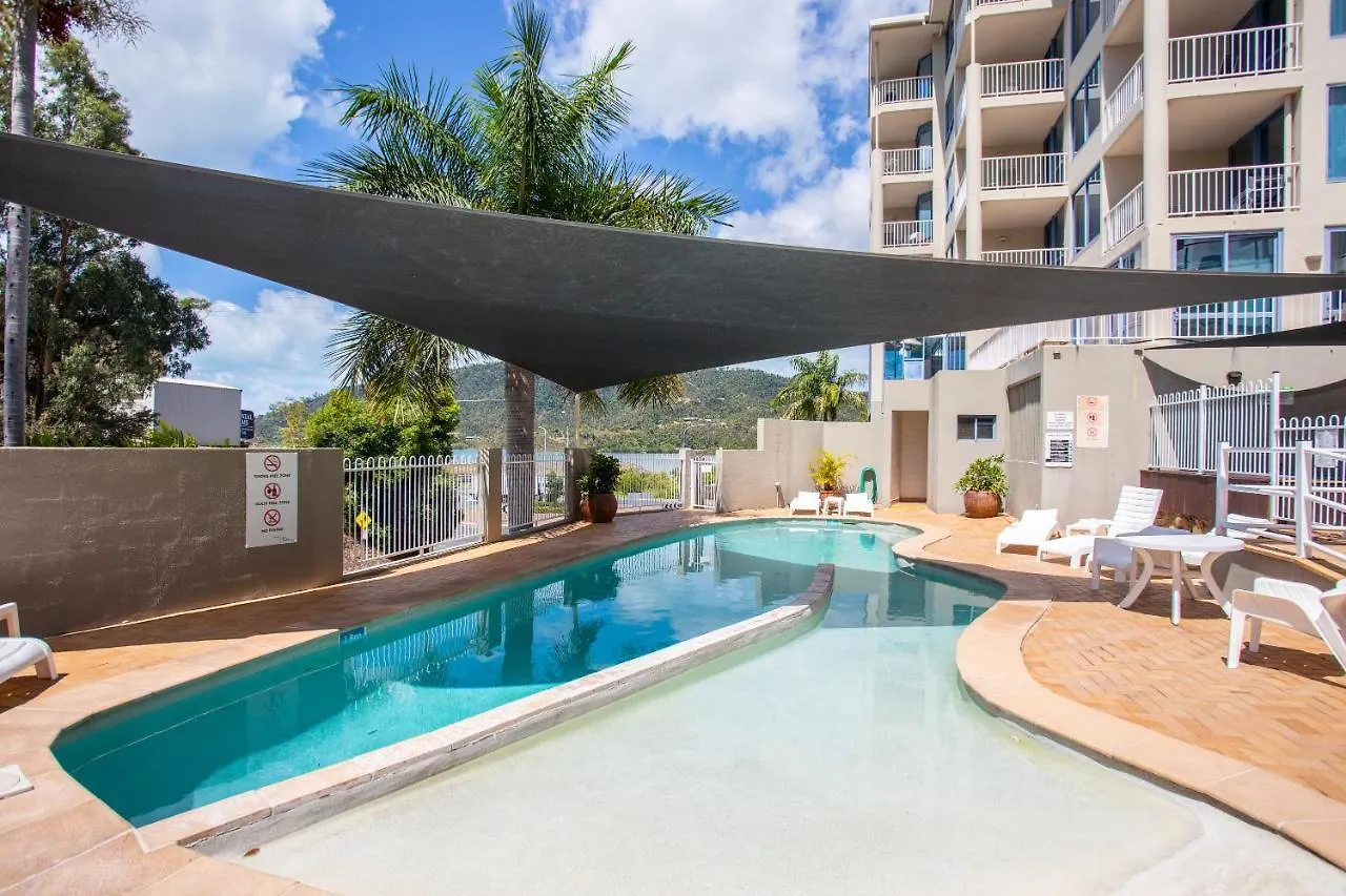 ☆Airliedise☆No Hills☆5Min Walk 2 Port Of Airlie/Ferry Terminal☆Wifi☆Netflix Appartement Airlie Beach Australië